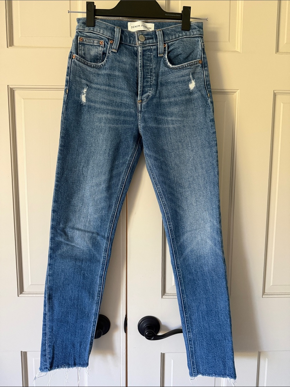 Denim Forum Medium Blue High-Rise Straight Jeans- size 25